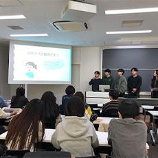 第9回学生シンポジウムに経営学部から17チームが参加