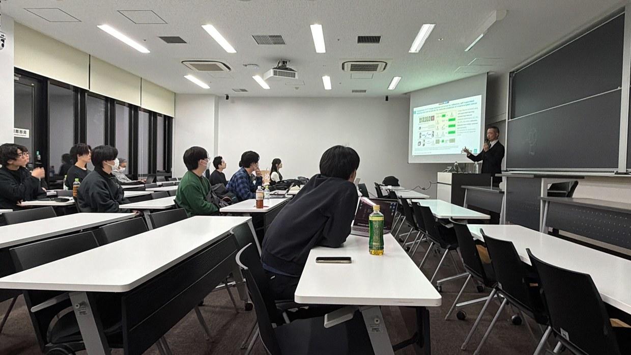 公開講演会の様子 公開講演会の様子