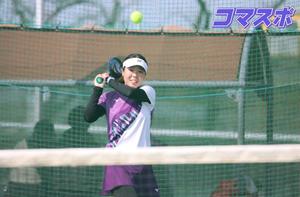 新進テニス　準々決勝へ躍進