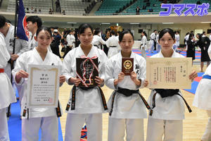 関東大学空手道選手権大会　女子形ベスト3入賞