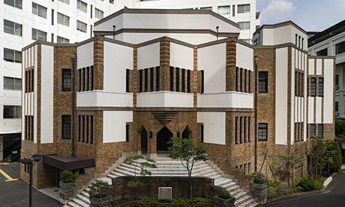 駒澤大学旧図書館（禅文化歴史博物館・耕雲館）国の有形文化財